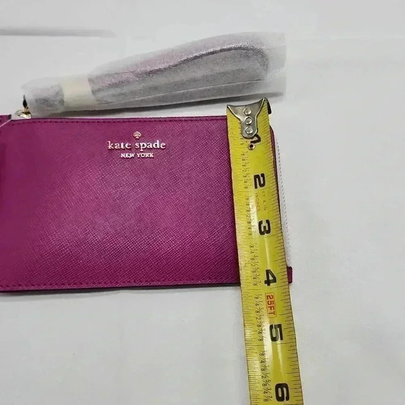 NWT Kate Spade Women's Lucy Saffiano Leather L-Zip Wristlet Pink One Size - Picture 3 of 6